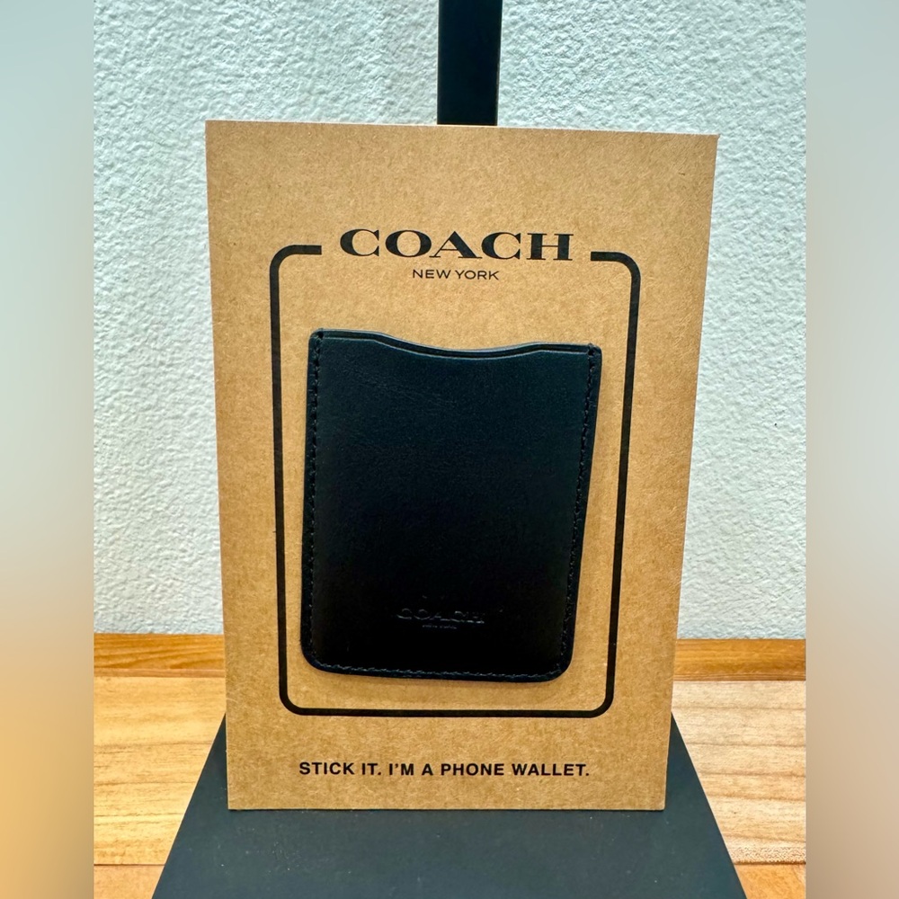 Coach Phone Wallet Sticky in Black
